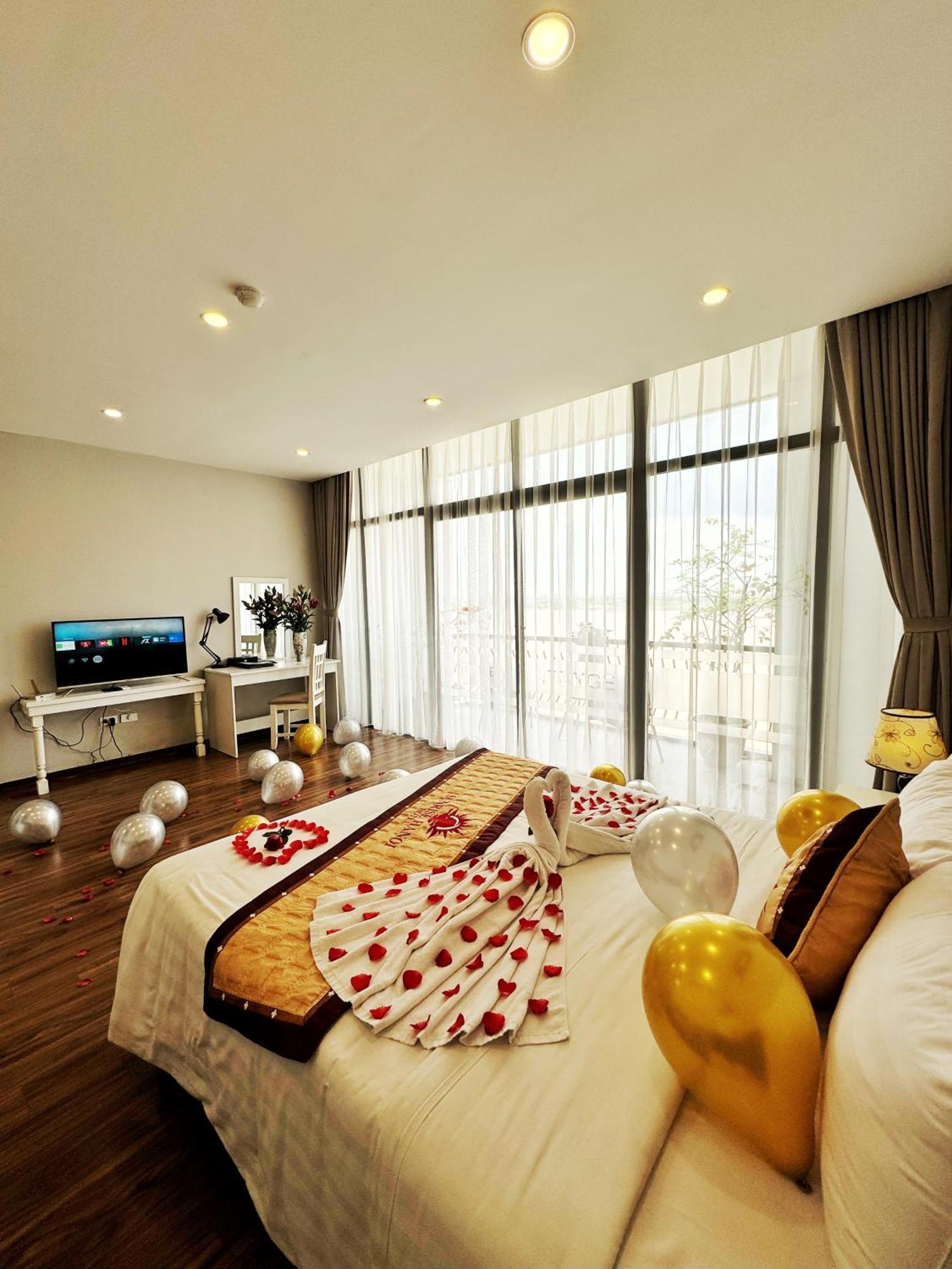 Sunrise Hanoi Hotel Exterior photo