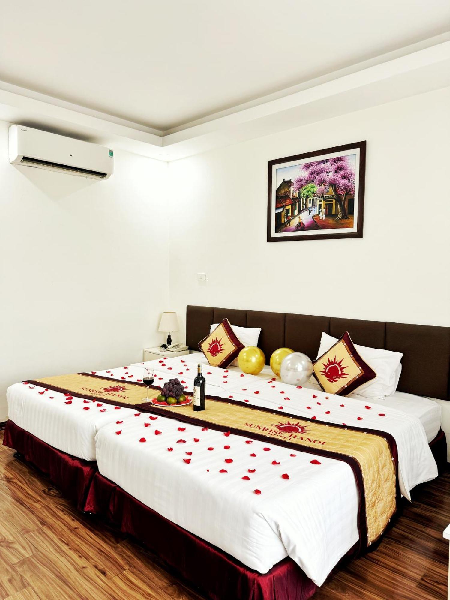 Sunrise Hanoi Hotel Exterior photo