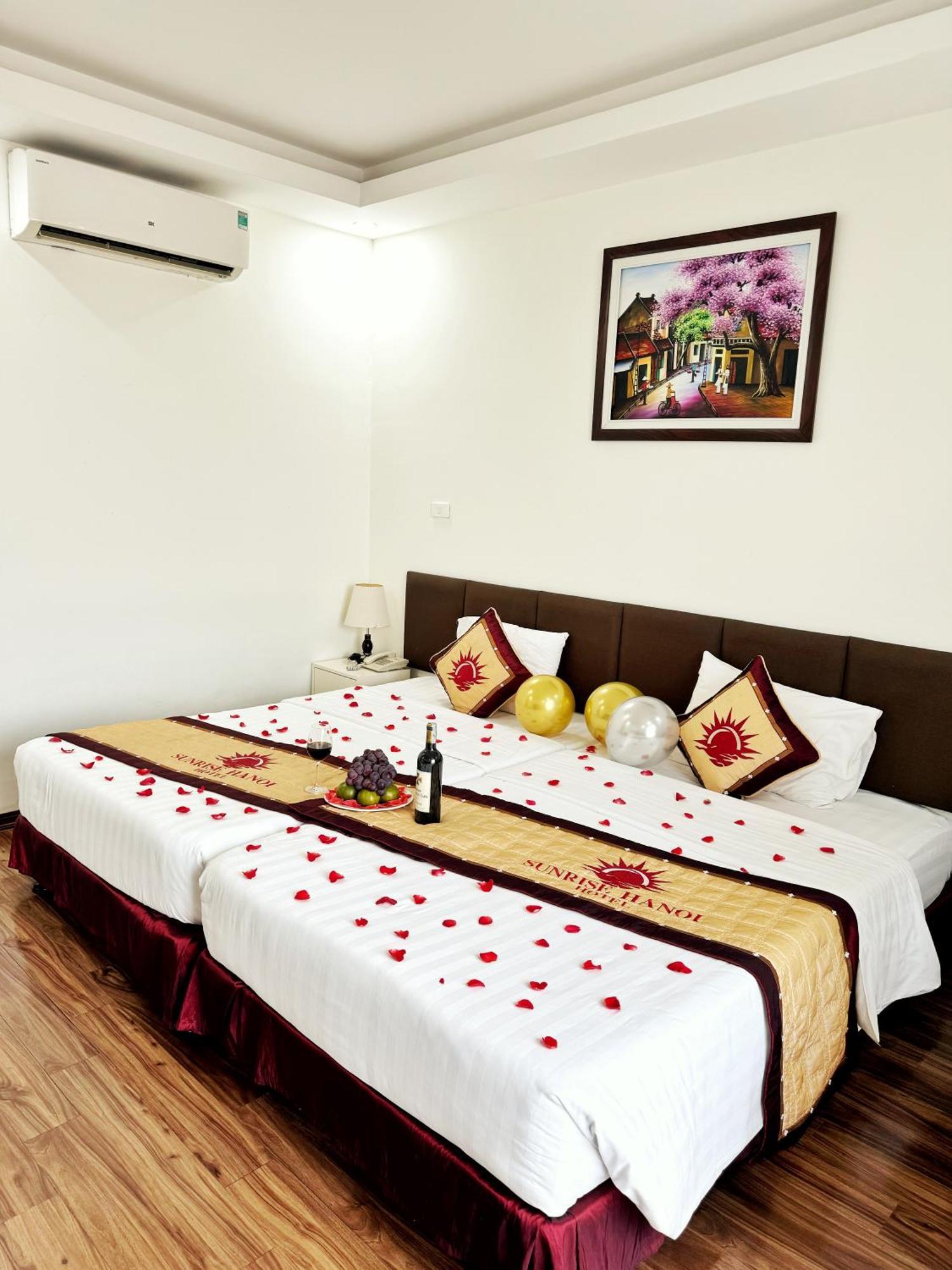 Sunrise Hanoi Hotel Exterior photo
