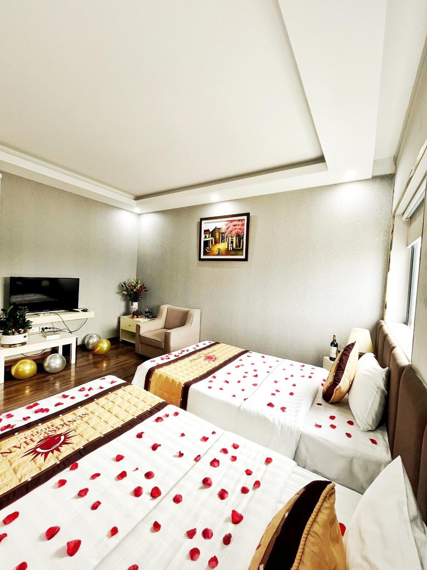 Sunrise Hanoi Hotel Exterior photo