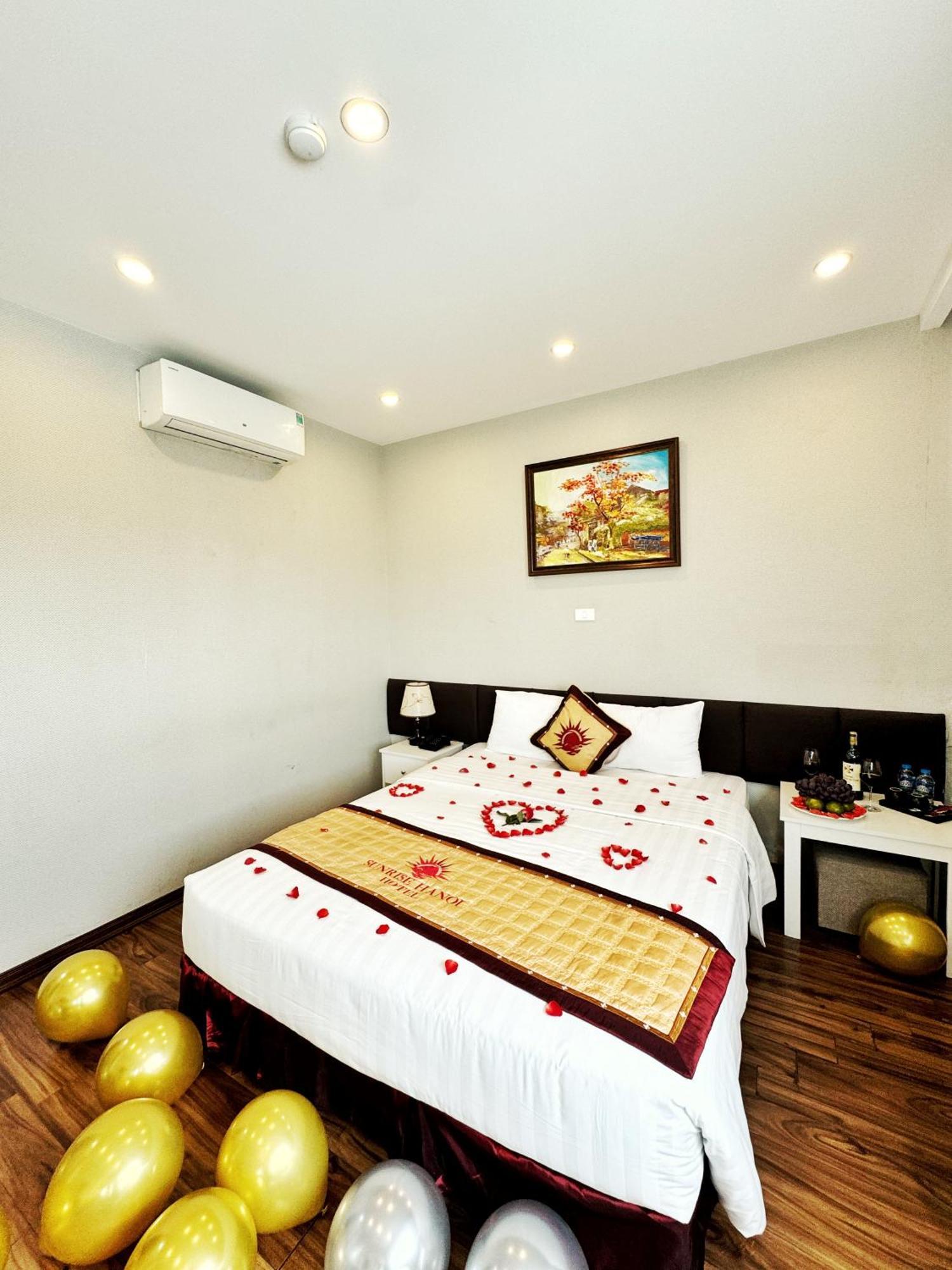 Sunrise Hanoi Hotel Exterior photo